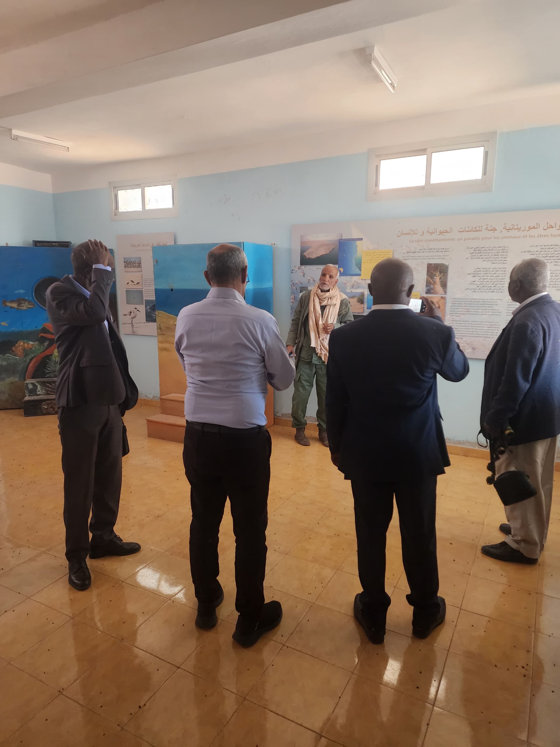 Immersion au cœur du littoral : visite des membres de l’Association de la Baie de Nouadhibou